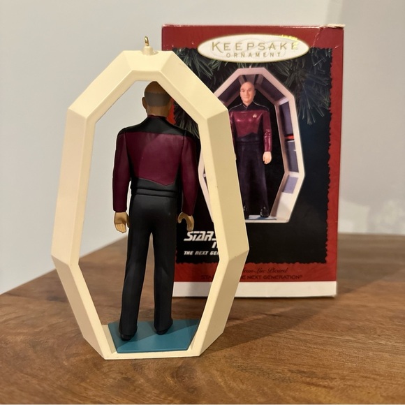 Vintage Hallmark Keepsake Ornament Star Trek Captain Jean-Luc Picard 1995 - Picture 4 of 10